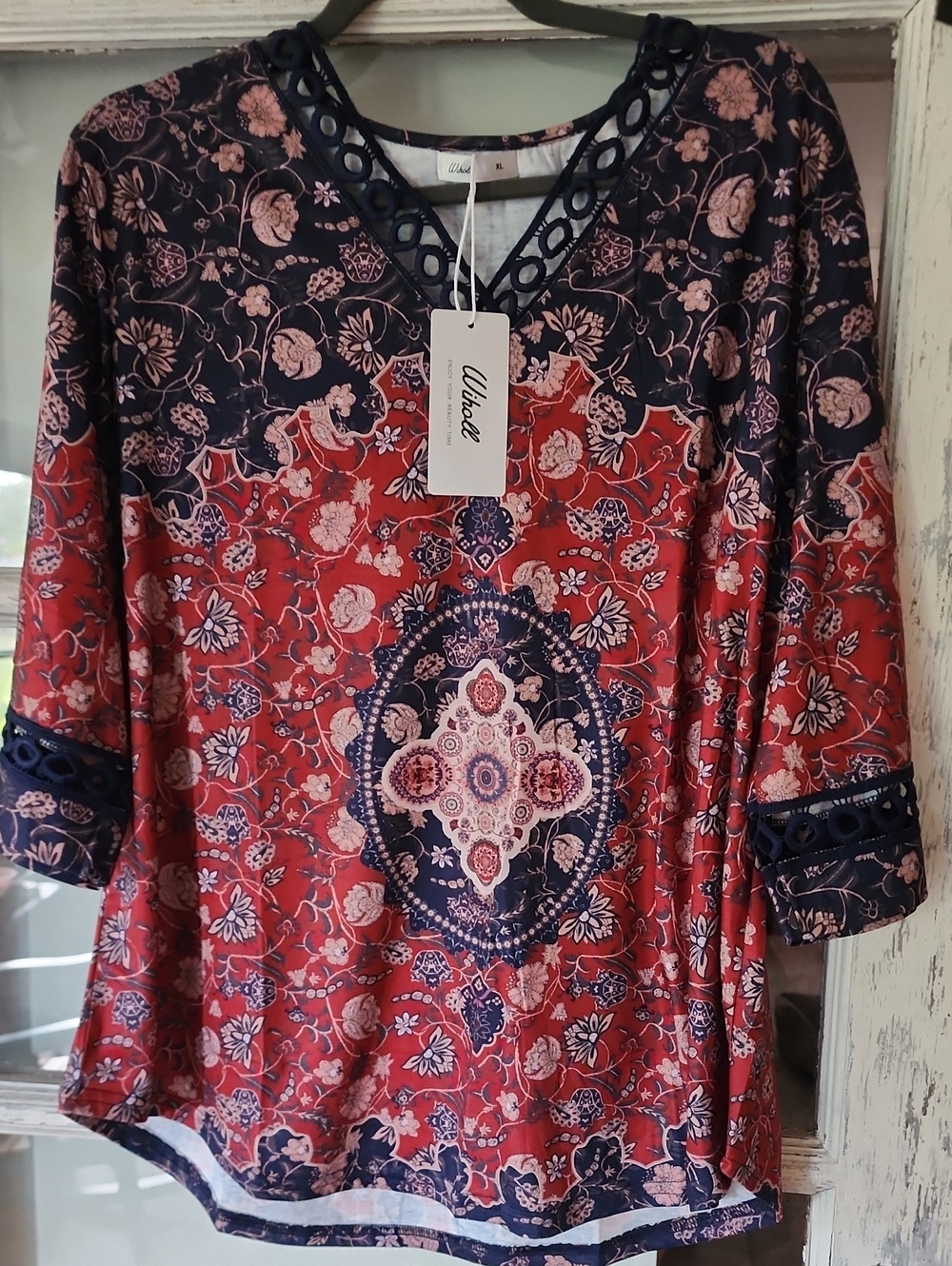 Wiholl Red & Navy Floral Medallion V-Neck Tunic. Very Soft & Flowy